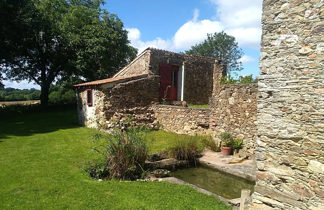 La Petite Maison Dans La Prairie-1