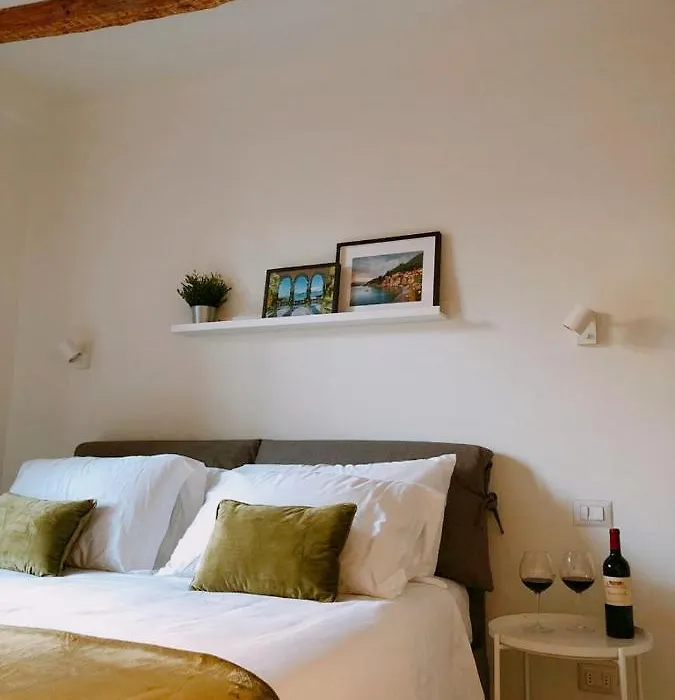 Foscolo 9 Room - Breakfast-1