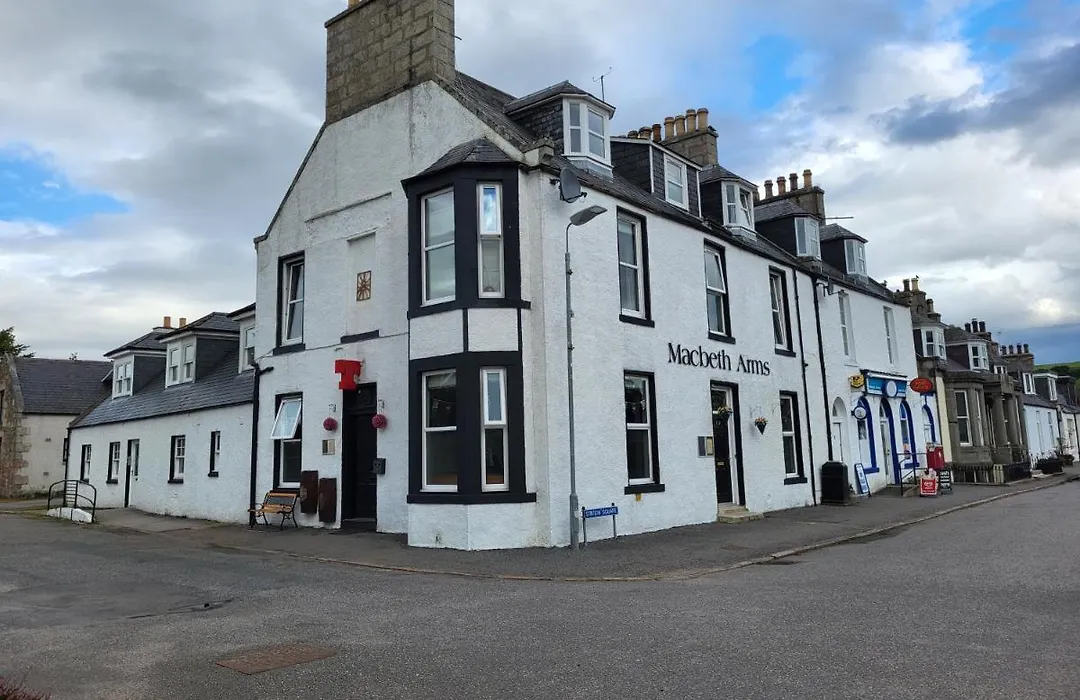 Macbeth Arms-1