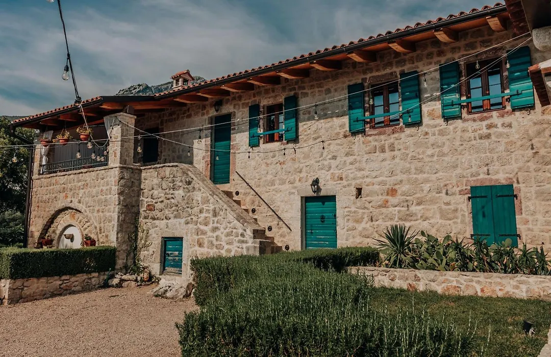 Talici Hill - Rustic Villas-1