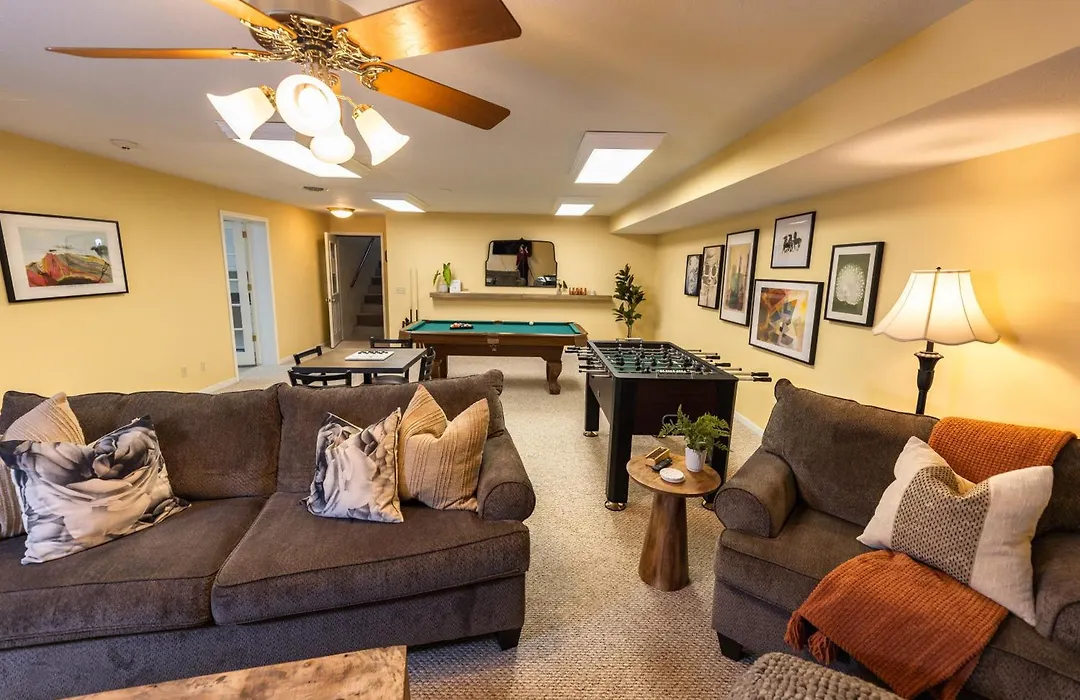 Hillside Villa Ohio-1