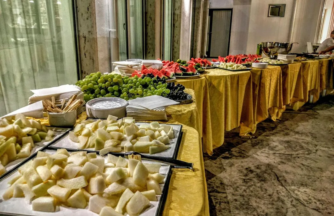 Max Luxury Suite - Servizio Spiaggia Inclusa-1