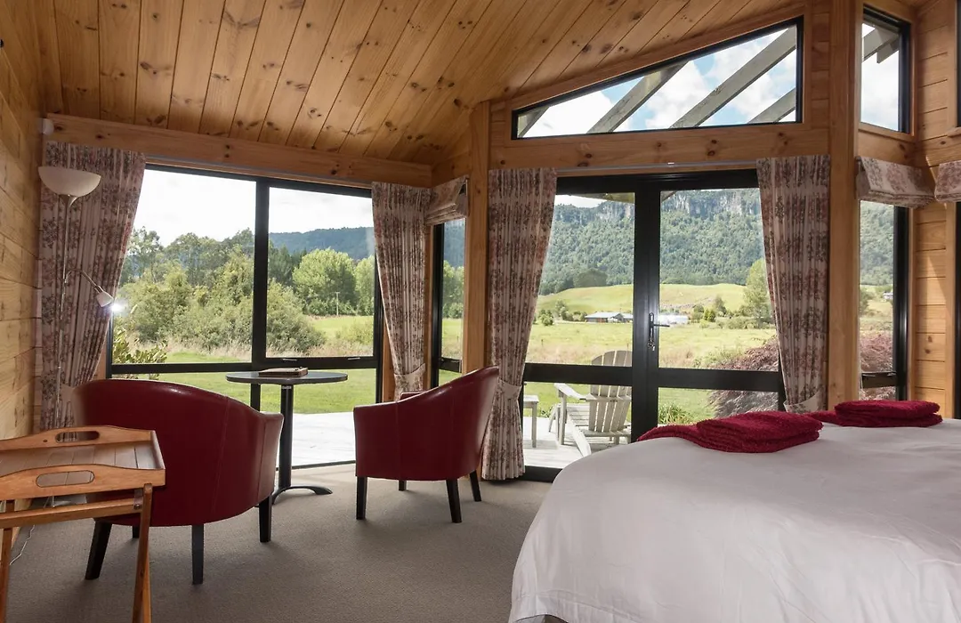 Astelia Lodge-1