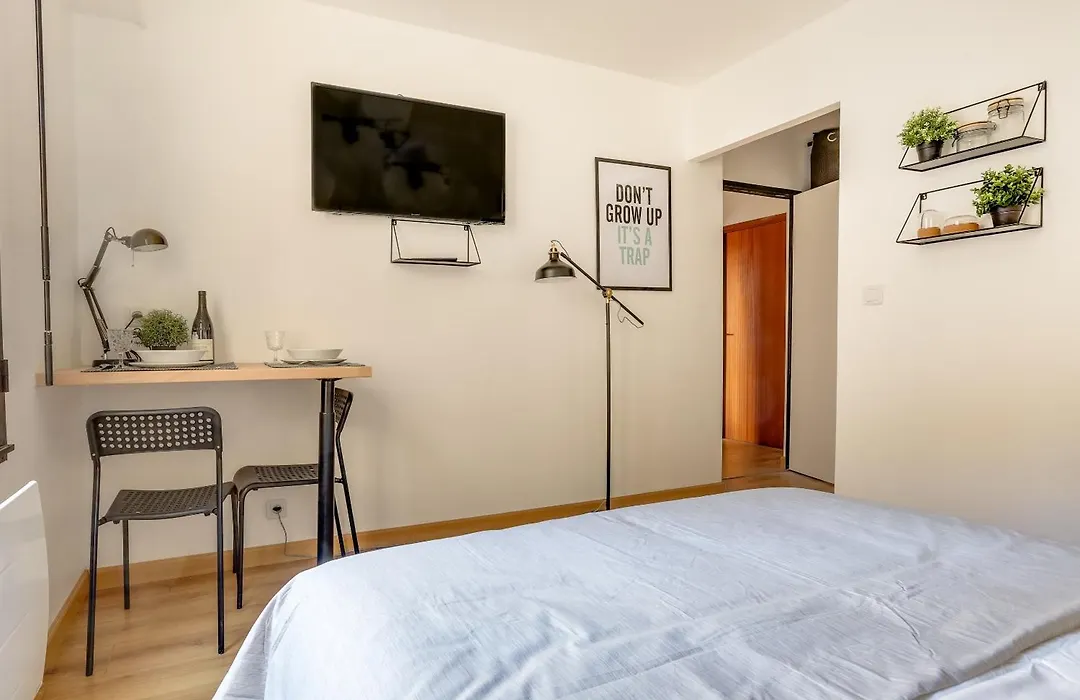 Suites indépendantes toutes équipées Leopold ou Carnot-1