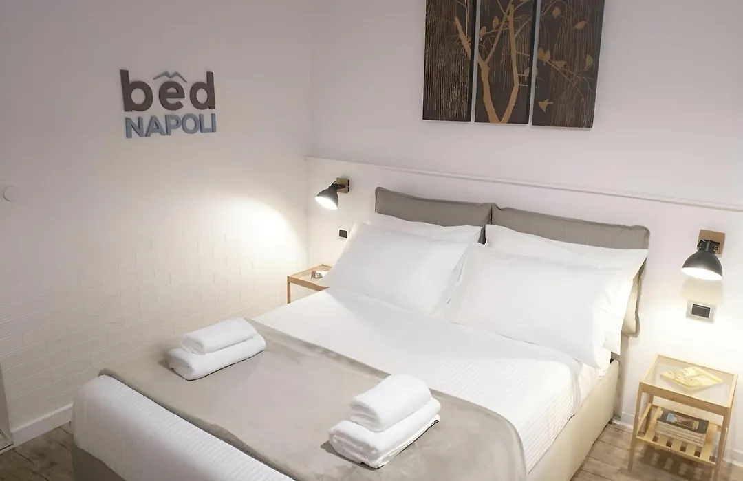 Bed Napoli-1