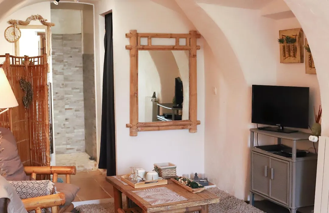 Chambre d'Hôtes La Marlotte-1