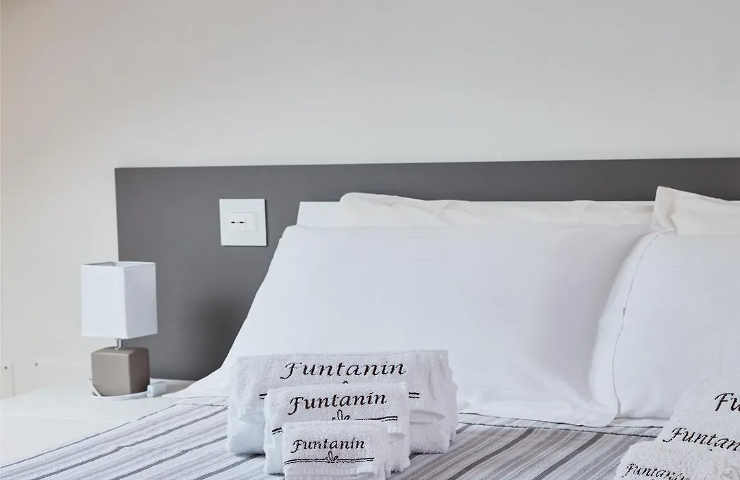 Funtanin Stay-1