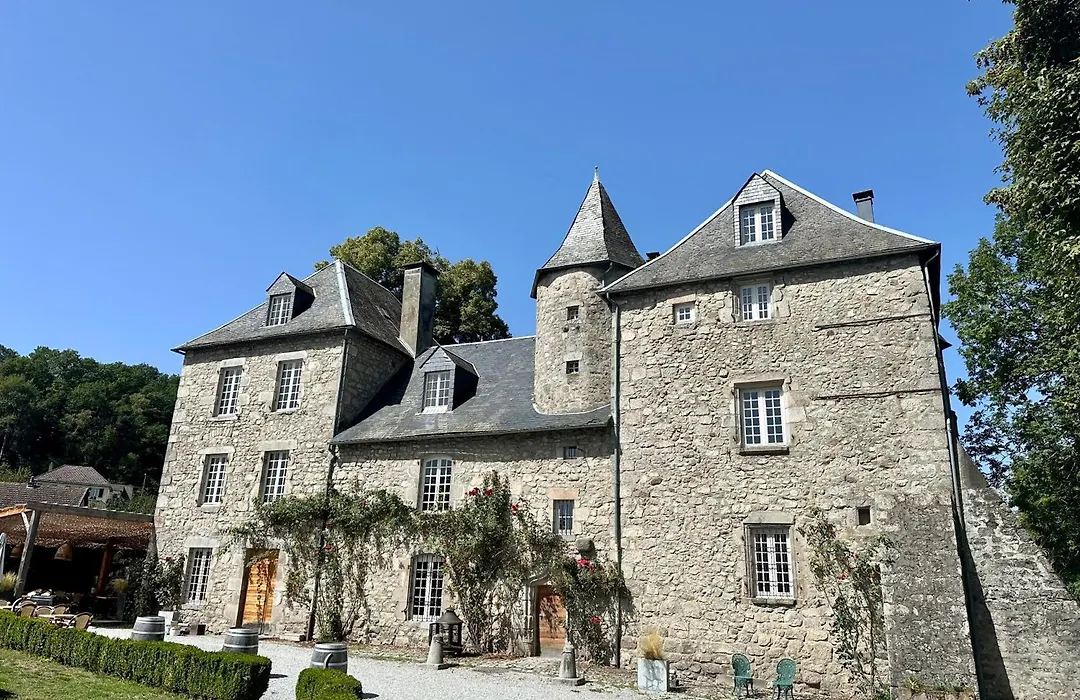 Château de la Borde à Ussel, centre-ville, proche autoroute A89-1
