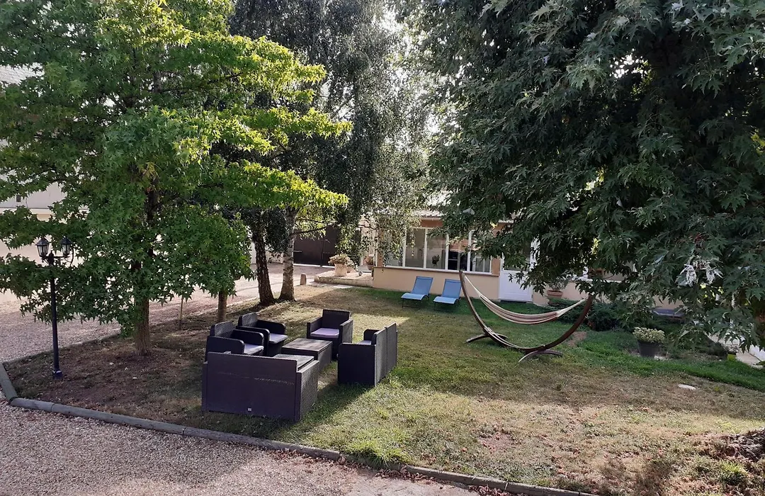 Au Bord De L'Eau-1