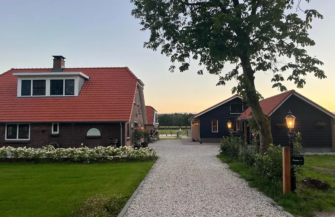 Bed&Breakfast Hoeve Happiness - ontbijt inbegrepen - wellness aanwezig-1