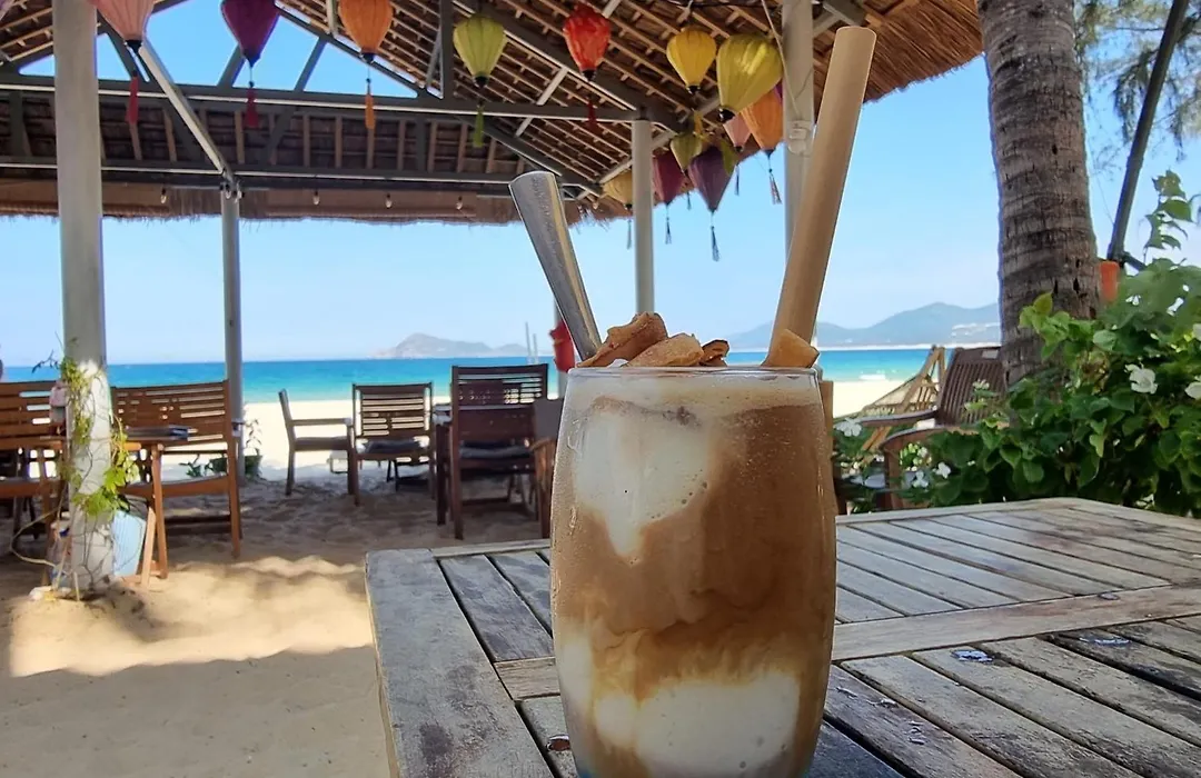 Lucky Spot Beach Bungalow-1