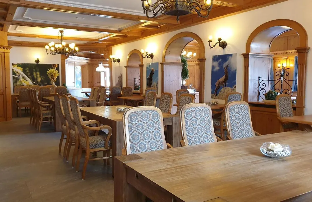 Hotel Edelweiẞ garni - b&b-1