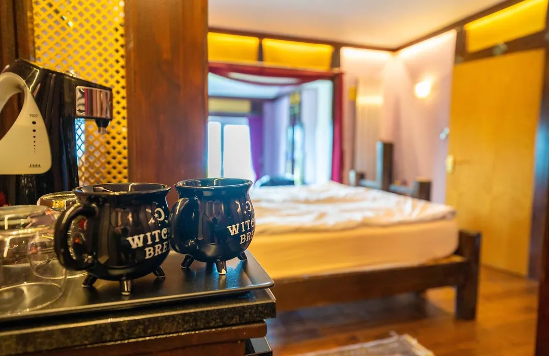 Ferndale Luxury Boutique Bed & Breakfast-1