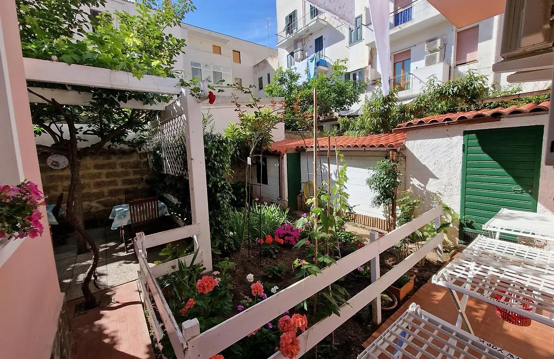 Il Giardino Degli Iris-1