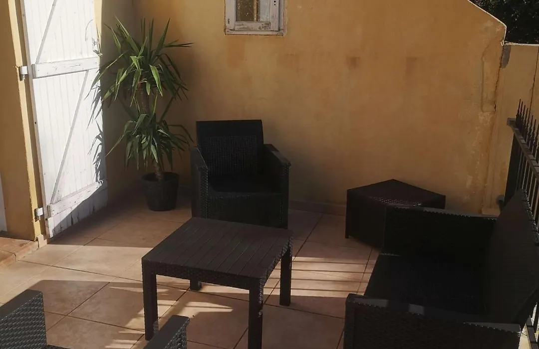 Chez TATA-1
