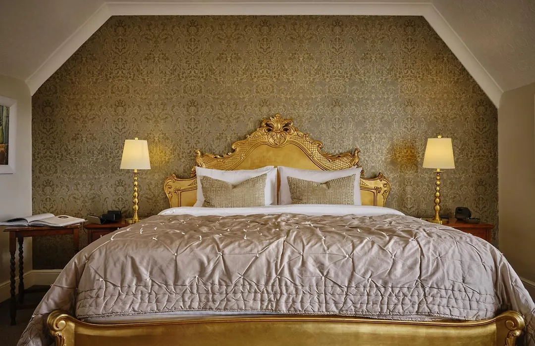 Highcliffe House-1