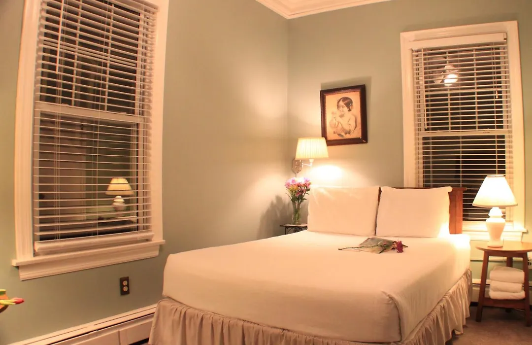 Carisbrooke Inn Bed & Breakfast-1