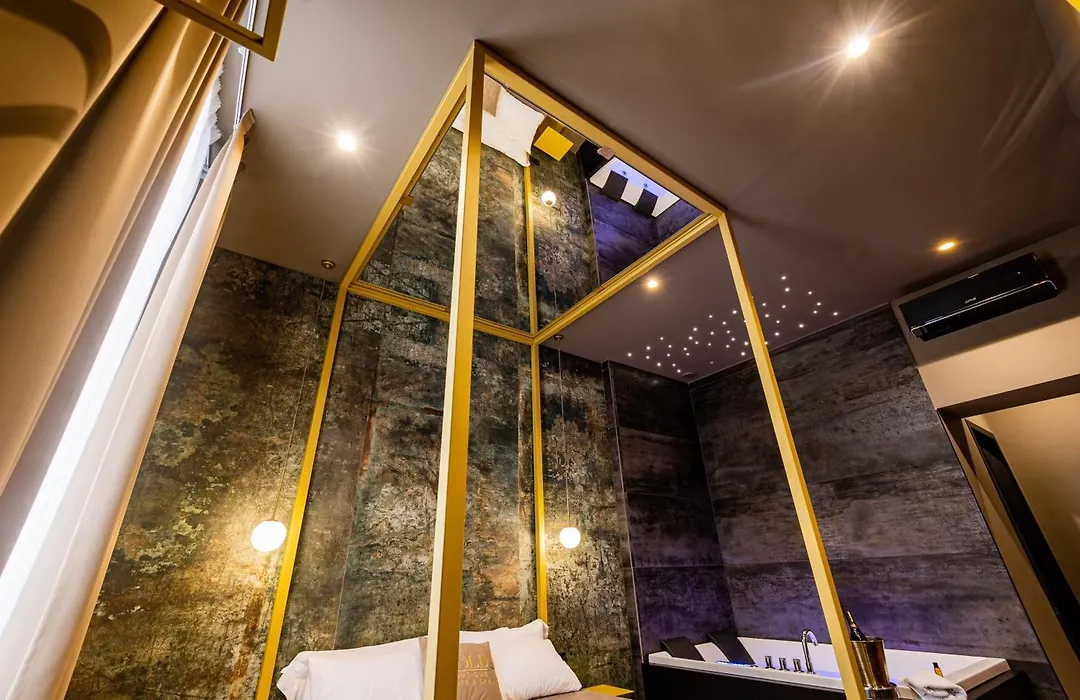 Gold Suite&Spa-1