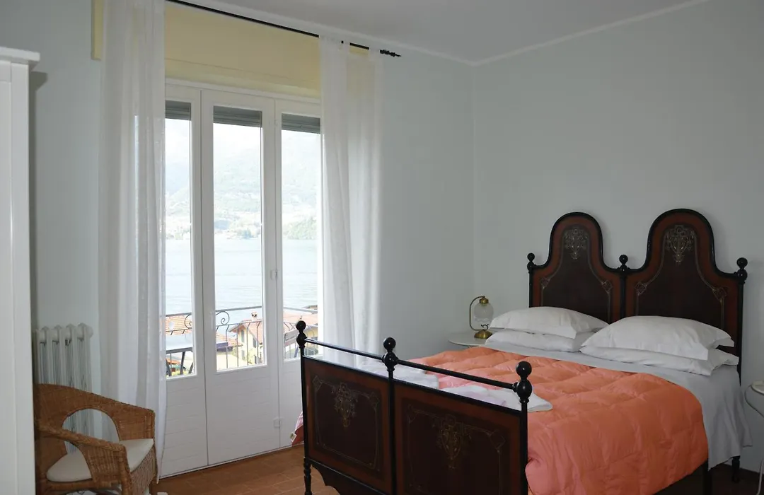 B&B Cherry En Rose-1