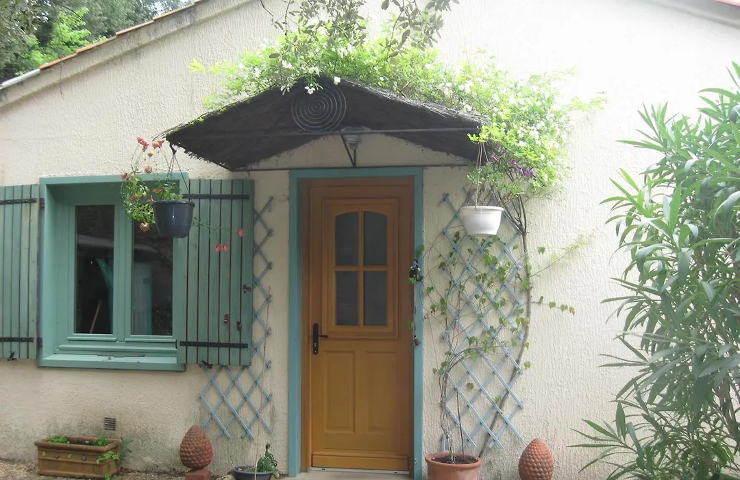 Le Petit Paradis-1