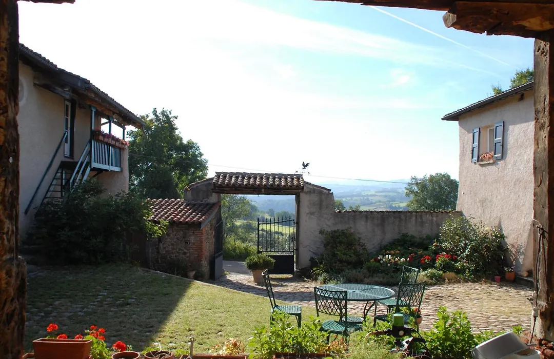 Chez Jacotte et Elia-1