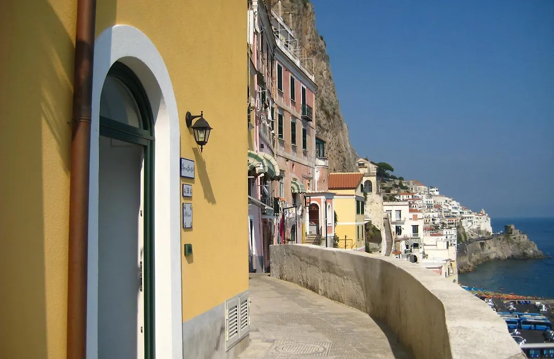 B&B Il Porticciolo Di Amalfi-1