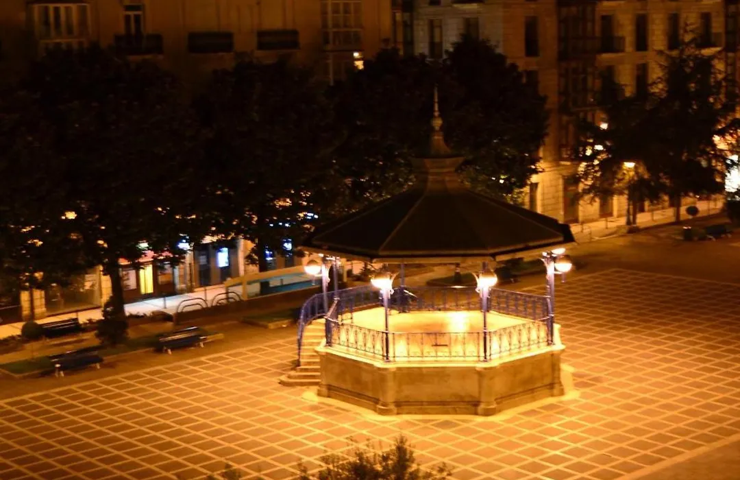 Plaza Pombo B&B - Hostal-1