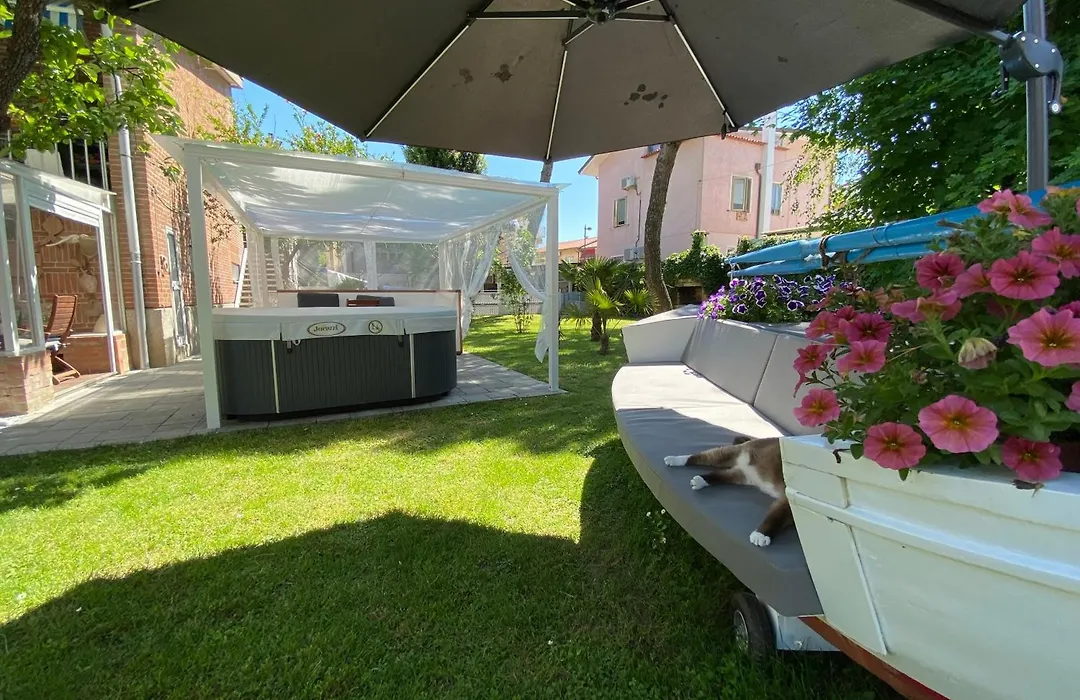 B&B And Sail-1