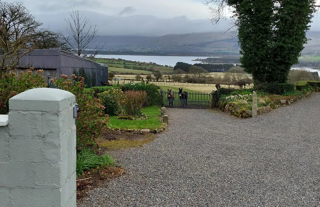 Abhainn Ri Farmhouse-1