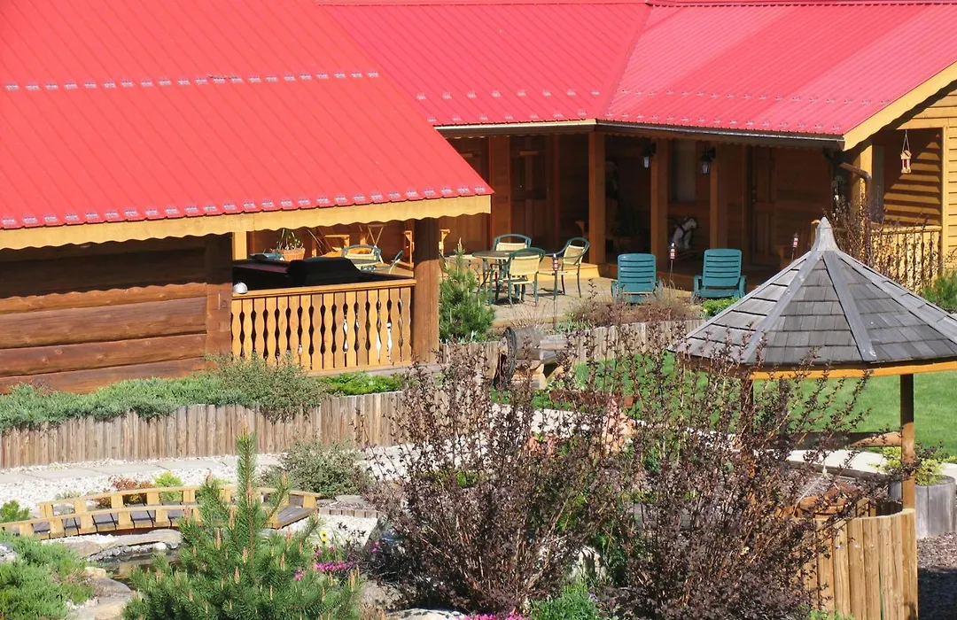 Blue Grouse Country Inn-1
