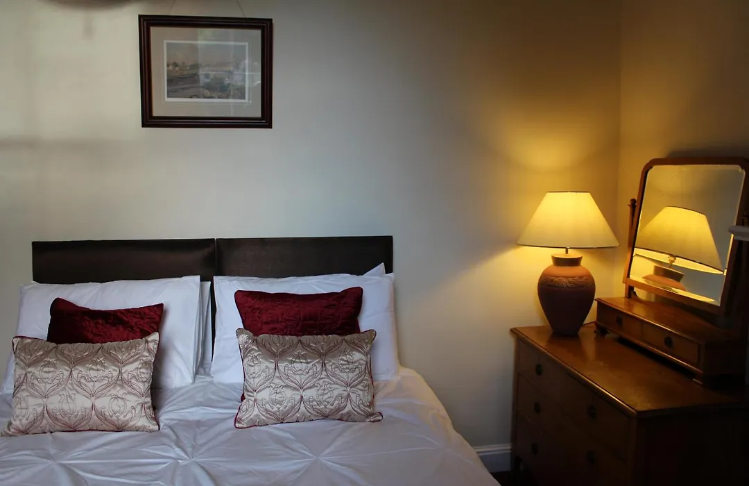 Brackness House Luxury B&B-1