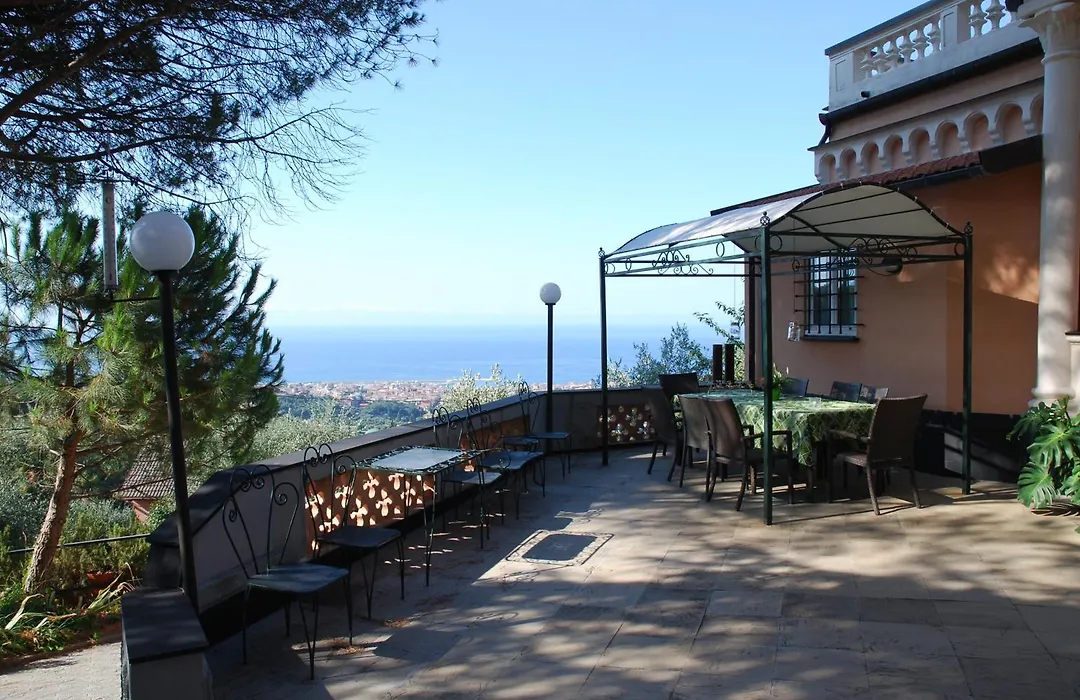 Villa Rocca Leivi-1