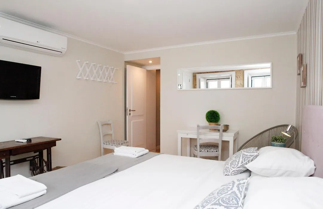 Flores Guest House-1