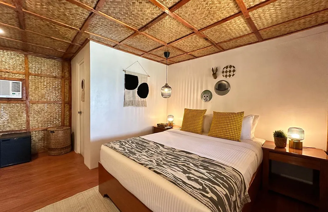 Beach Huts El Nido-1