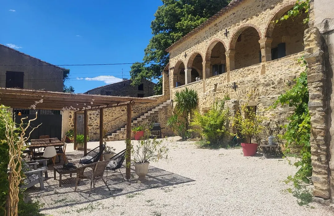 Bastide de la madeleine-1