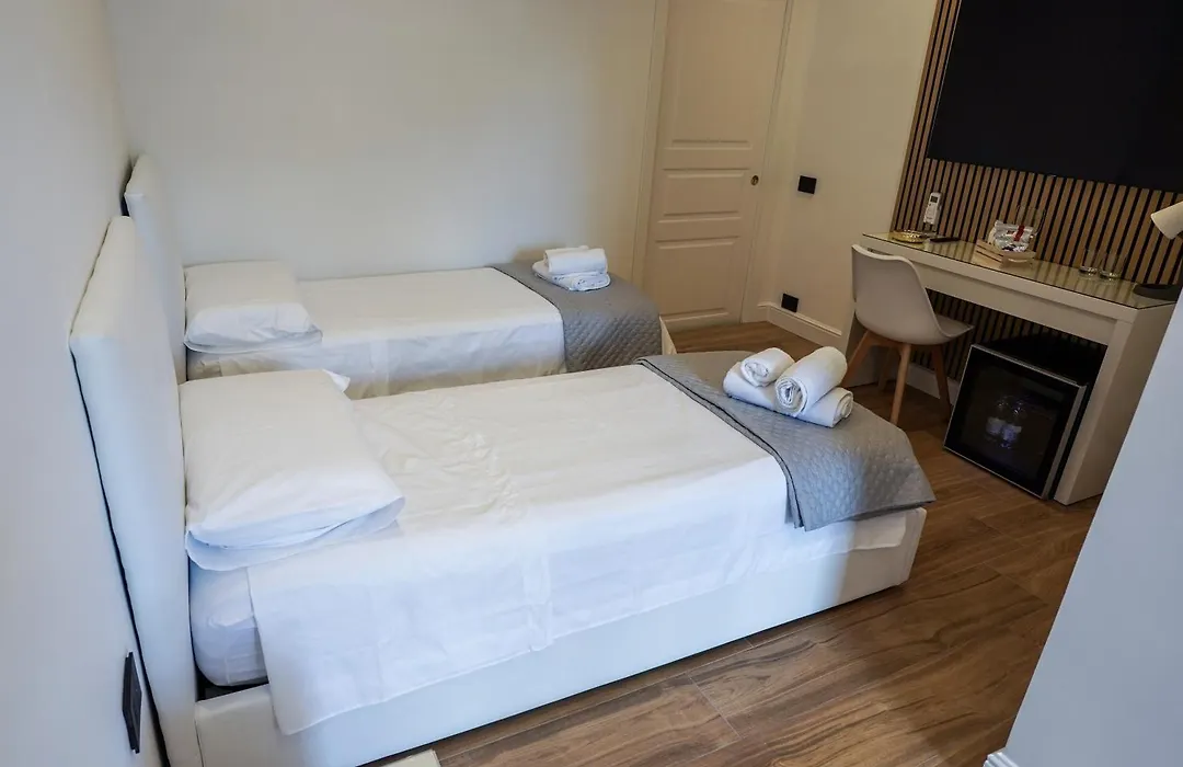 Luxury Room-1