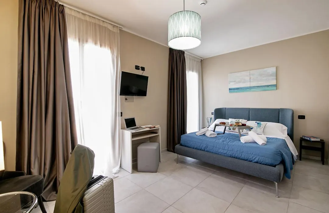 Hotel Noah-1