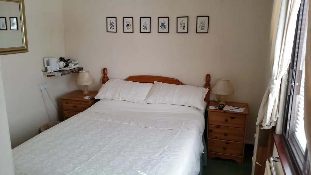 Kingfisher Cottage-1