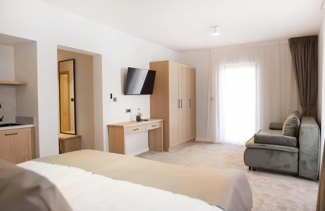 Bracera Inn-1