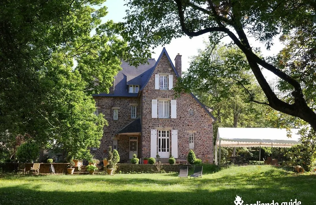 La Maison Rouge-1