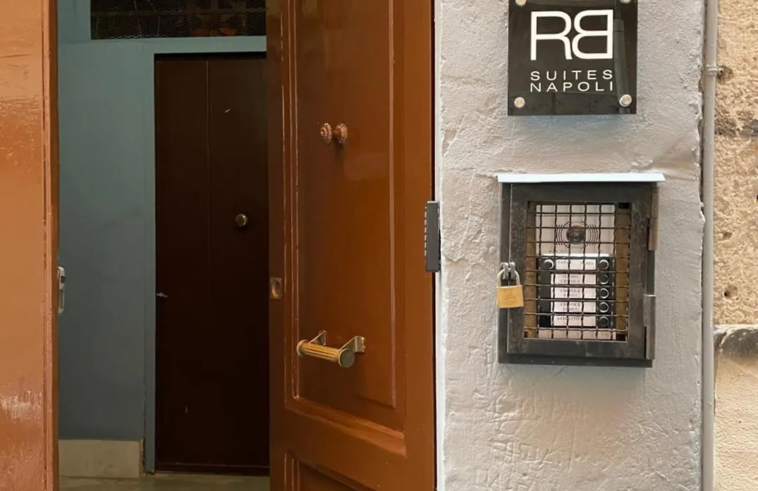 Rb Suites Napoli-1