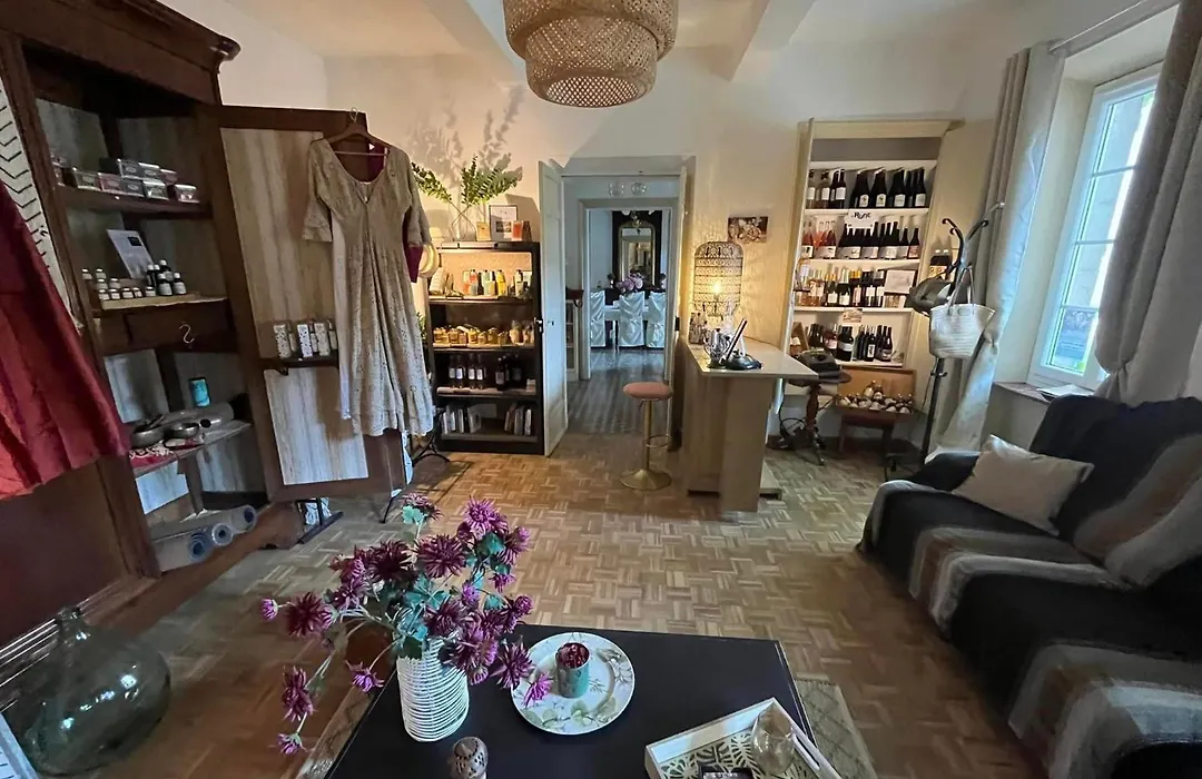 La Belle Dame sans Regrets Domaine de charme avec piscine chauffée, sauna et espace Bien-être entre Narbonne et Carcassonne-1