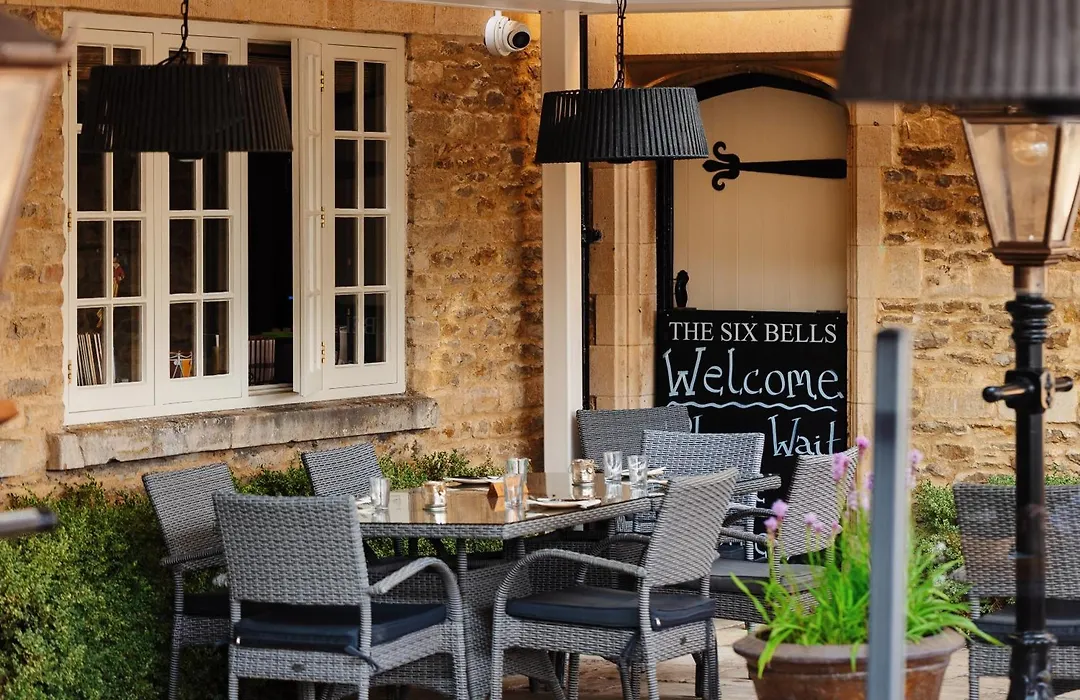 The Six Bells-1