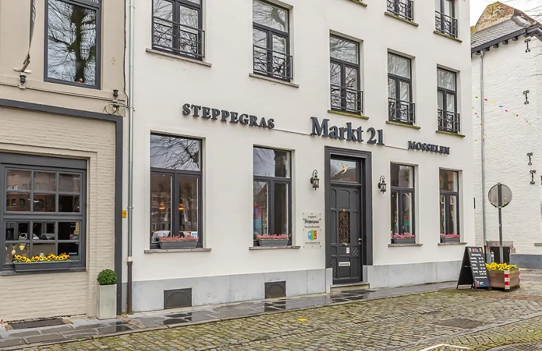 Guesthouses By Hotel Van Eyck-1