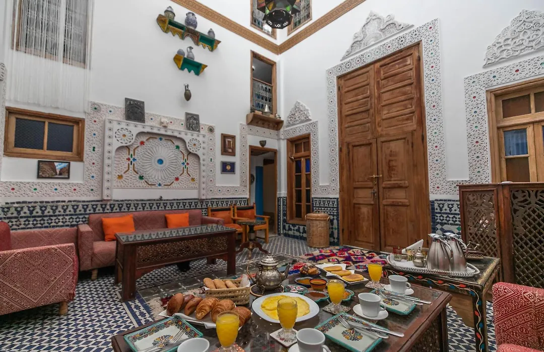 Dar Lala Mama-1