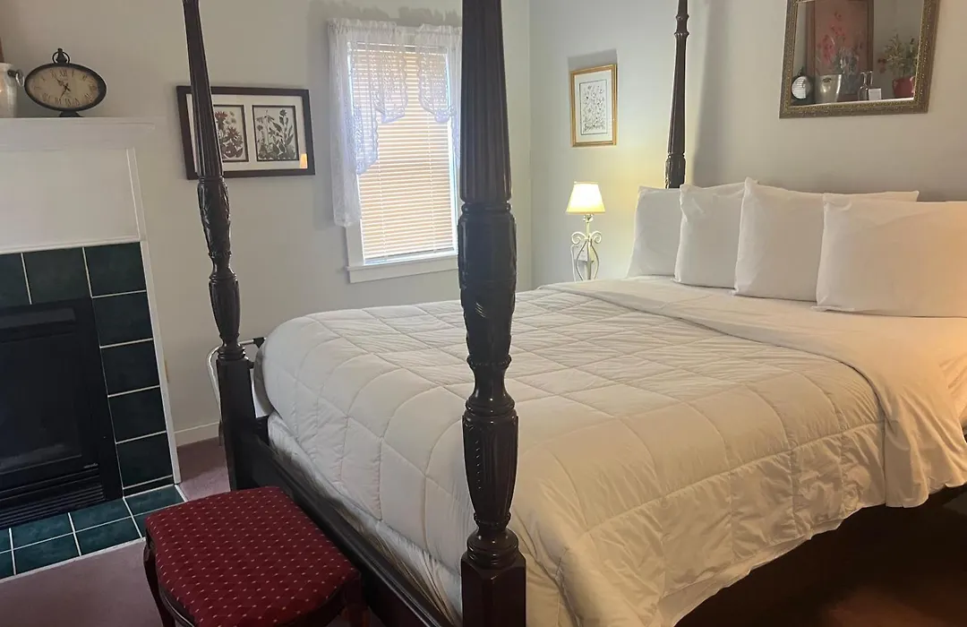 The Vermont Inn-1
