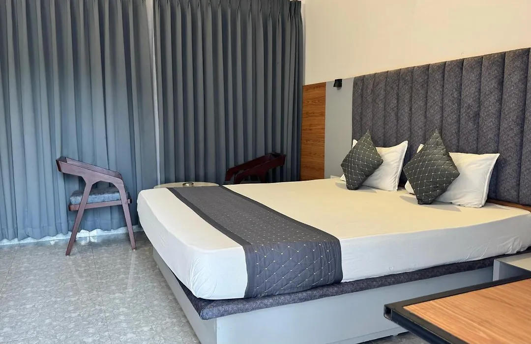 Hotel Insta 18-1