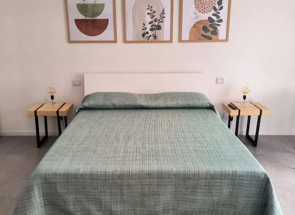 Room 48 Bologna-1