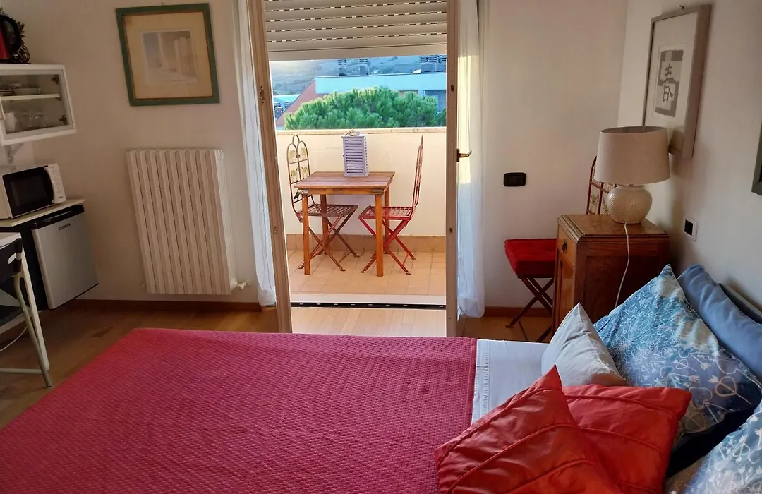My b&b - Strada Vecchia del Pinocchio 3/B-1