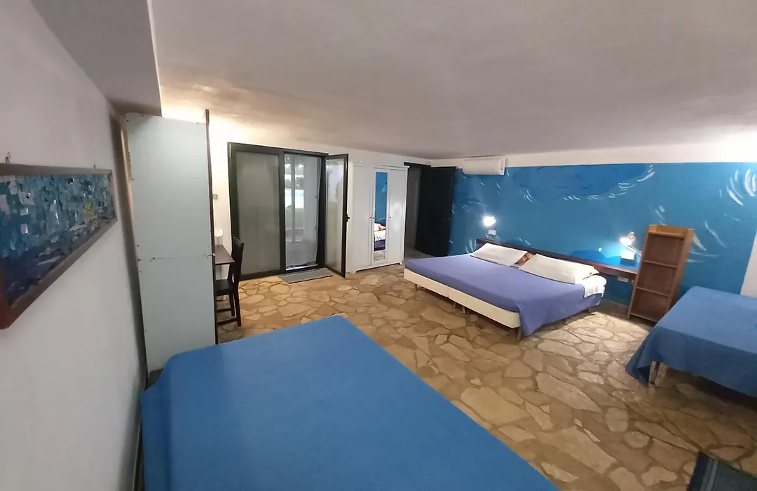 Breezes B&B-1